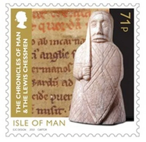 Sello de la Isla de Man con la figura de una torre o guerrero guardián sosteniendo su espada y escudo del ajedrez de Lewis.